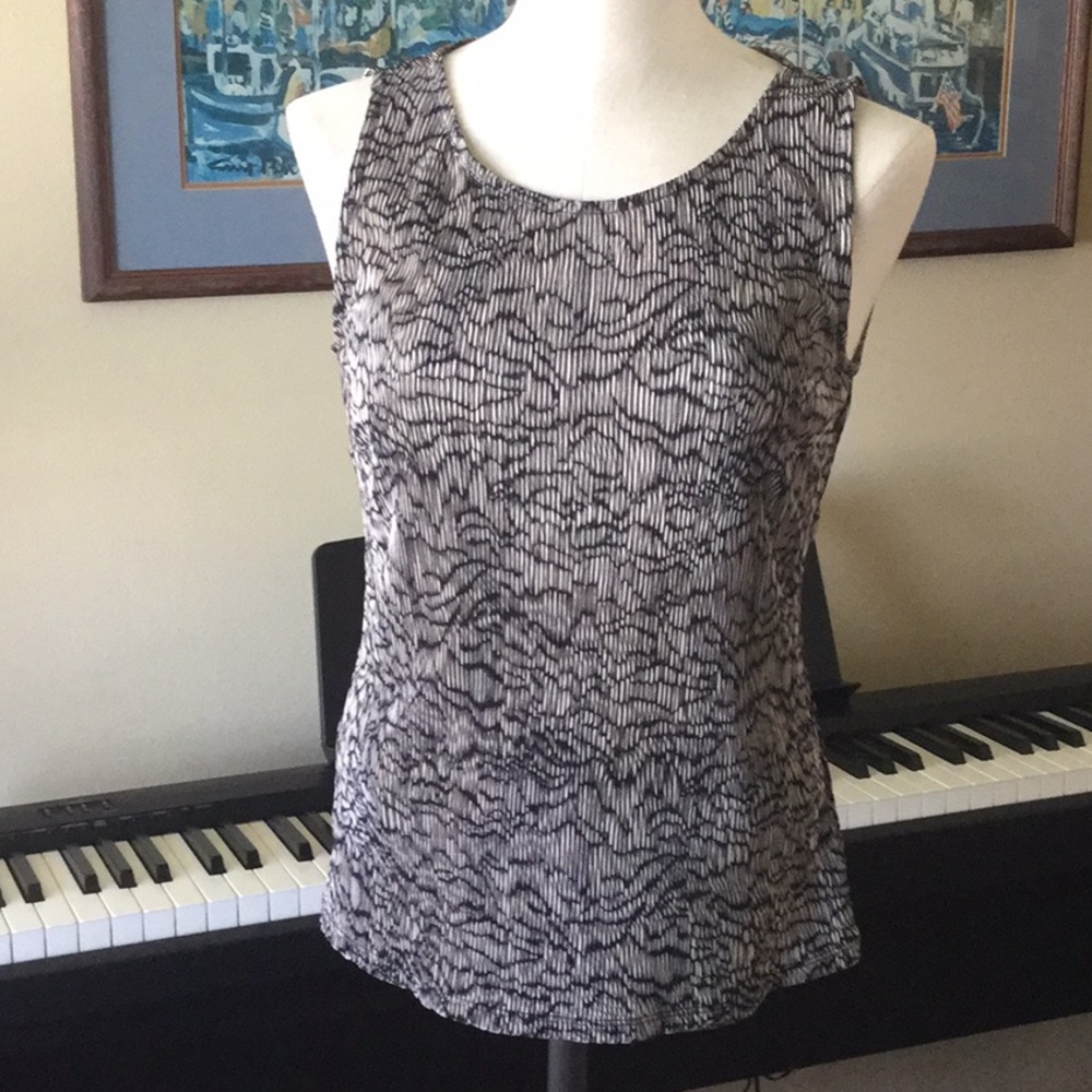 Banana Republic Crinkly Plissé Top, XS